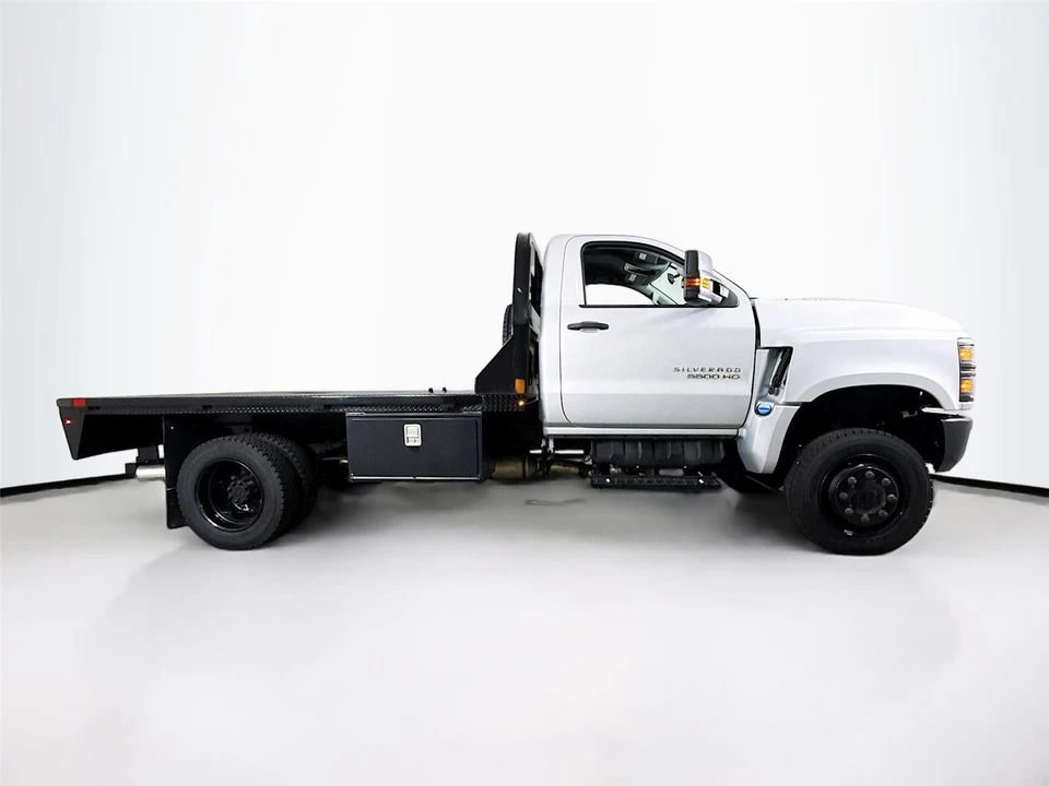 2024 Chevrolet Silverado - Image 26 of 31