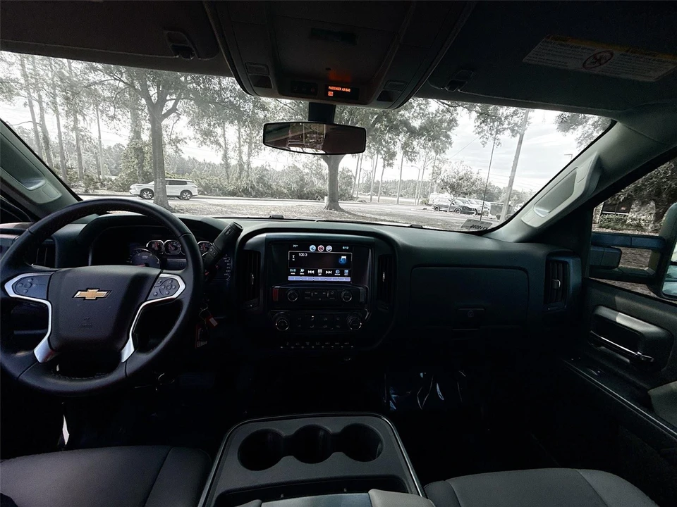 2024 Chevrolet - Image 3 of 31