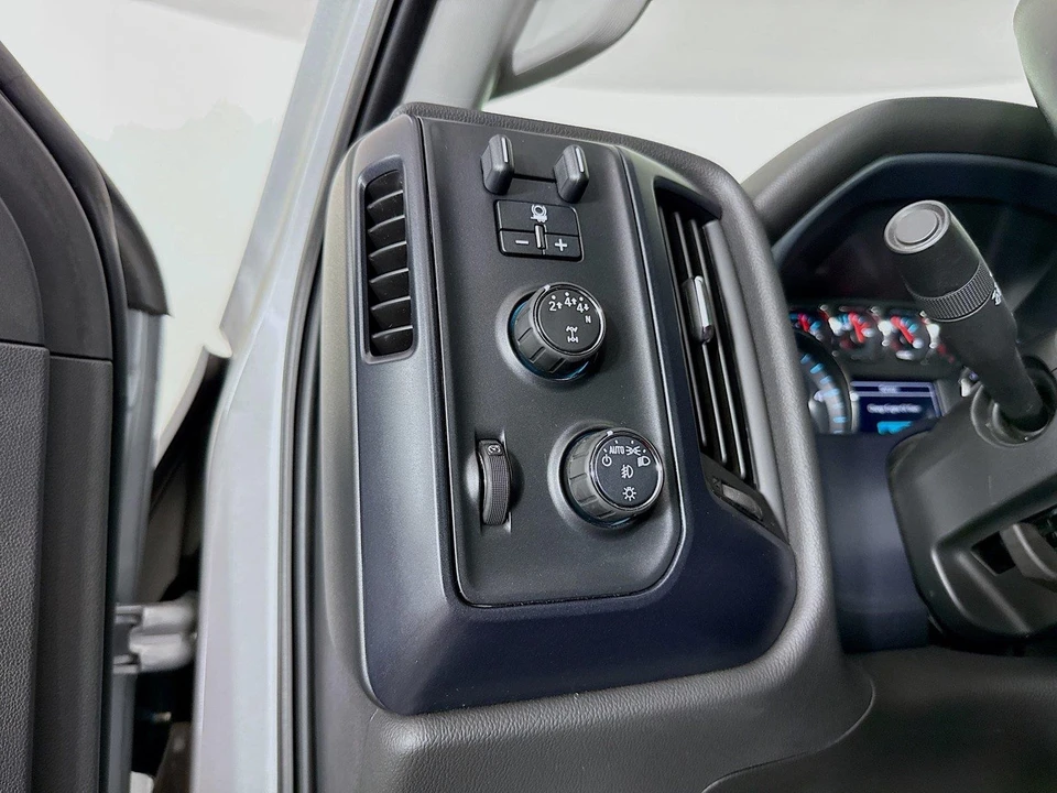 2024 Chevrolet Silverado Heavy Duty 4th Gen - Image 7 of 31