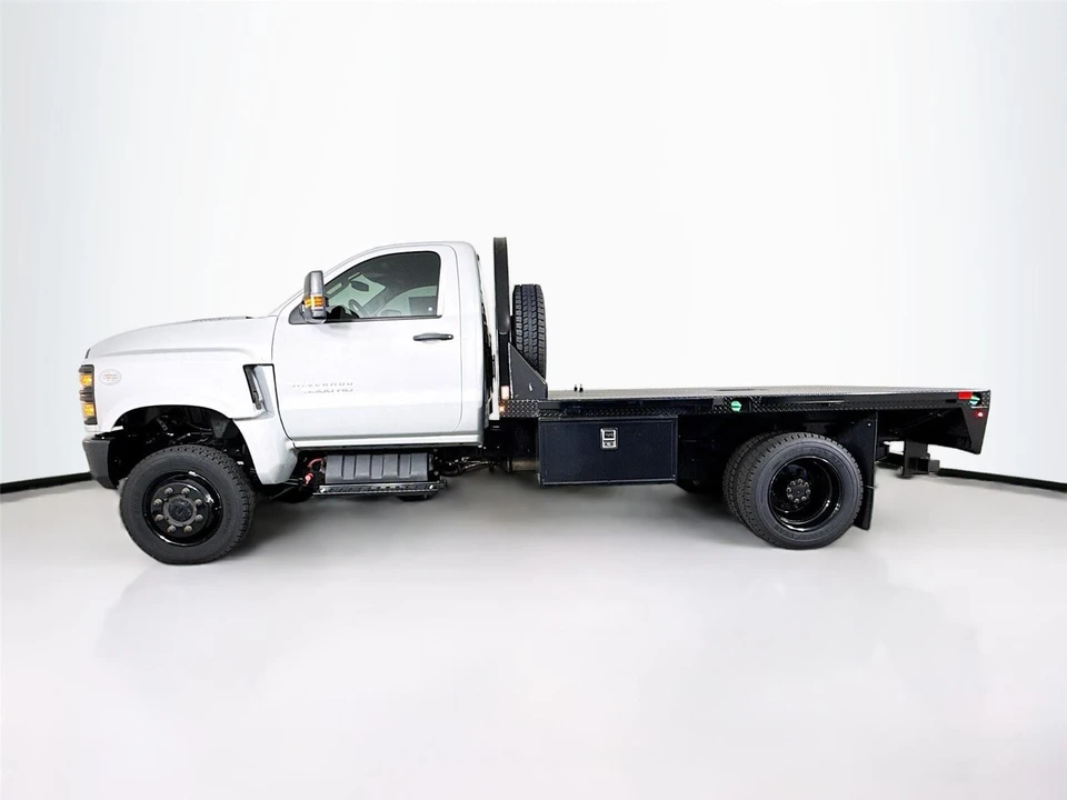 2024 Chevrolet Silverado - Image 22 of 31