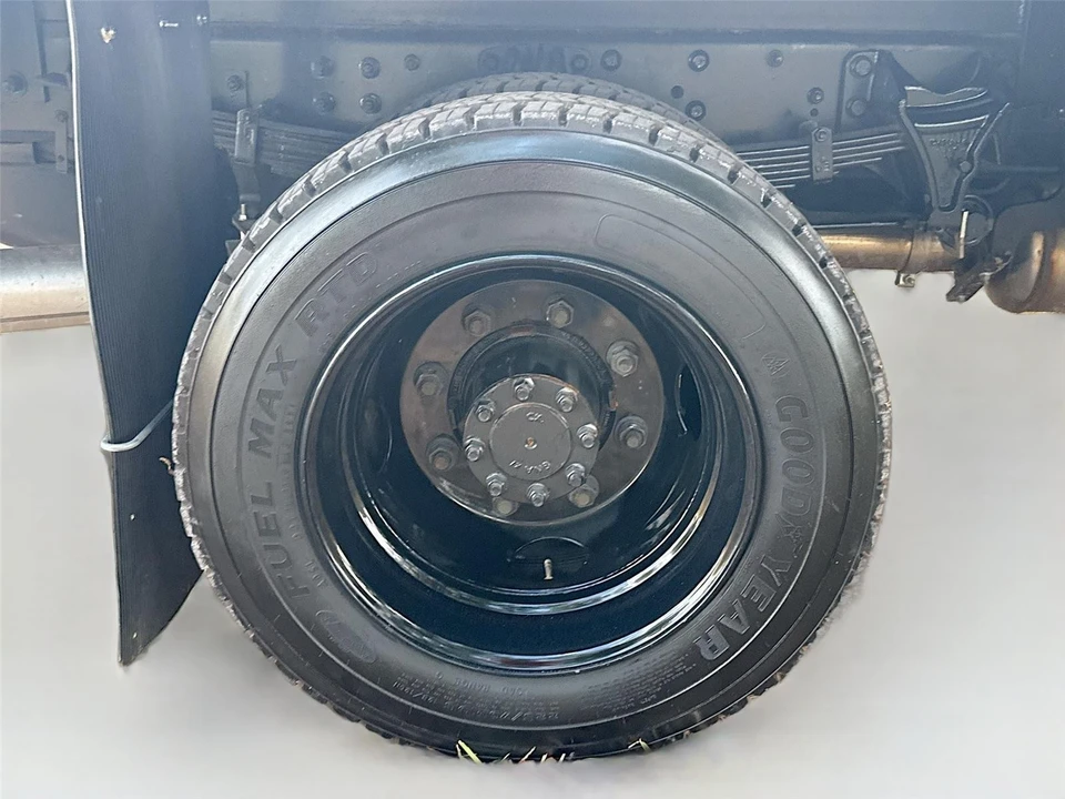 2024 Chevrolet - Image 30 of 31