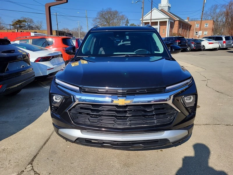 2024 Chevrolet Trailblazer - Image 2 of 18