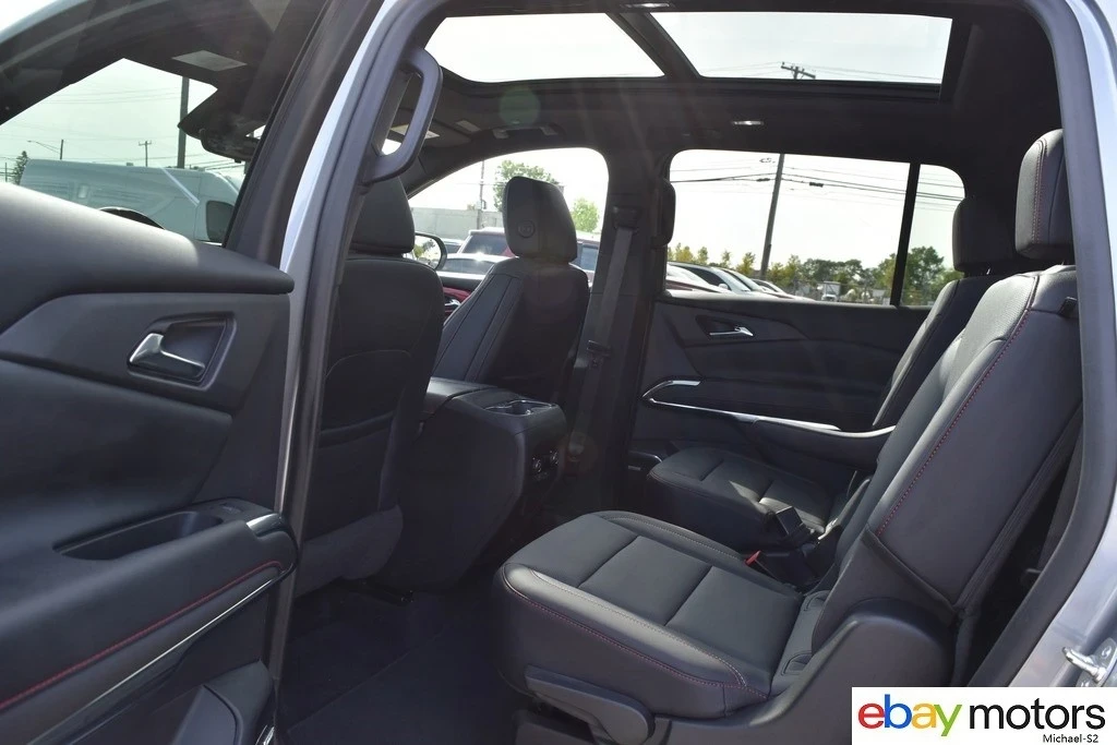 2024 Chevrolet Traverse - Image 13 of 21