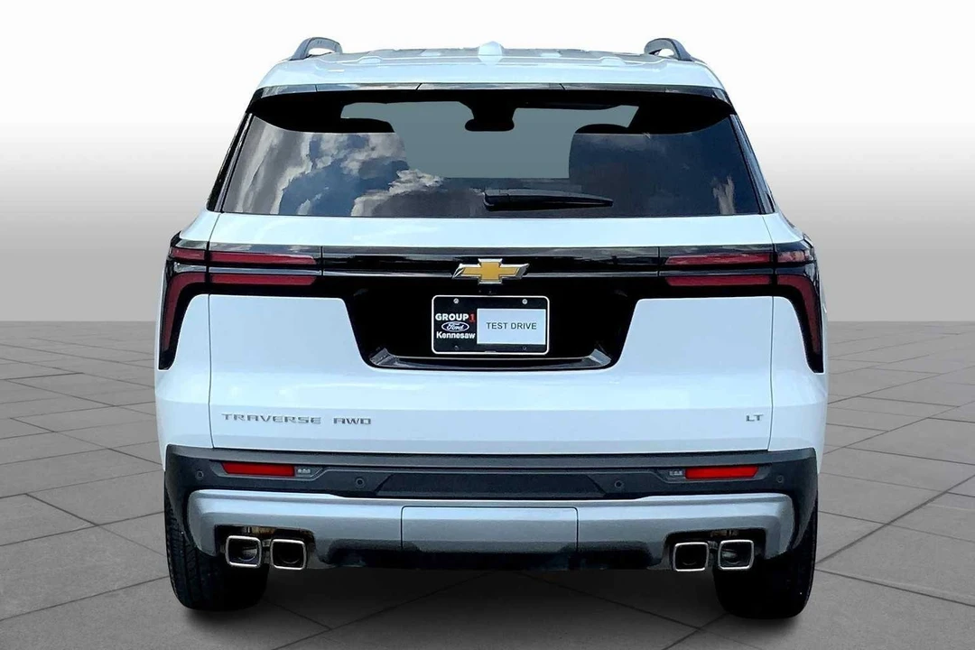 2024 Chevrolet Traverse - Image 7 of 12