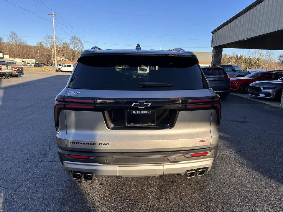 2024 Chevrolet Traverse - Image 6 of 12