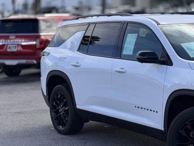 2024 Chevrolet Traverse - Image 5 of 12