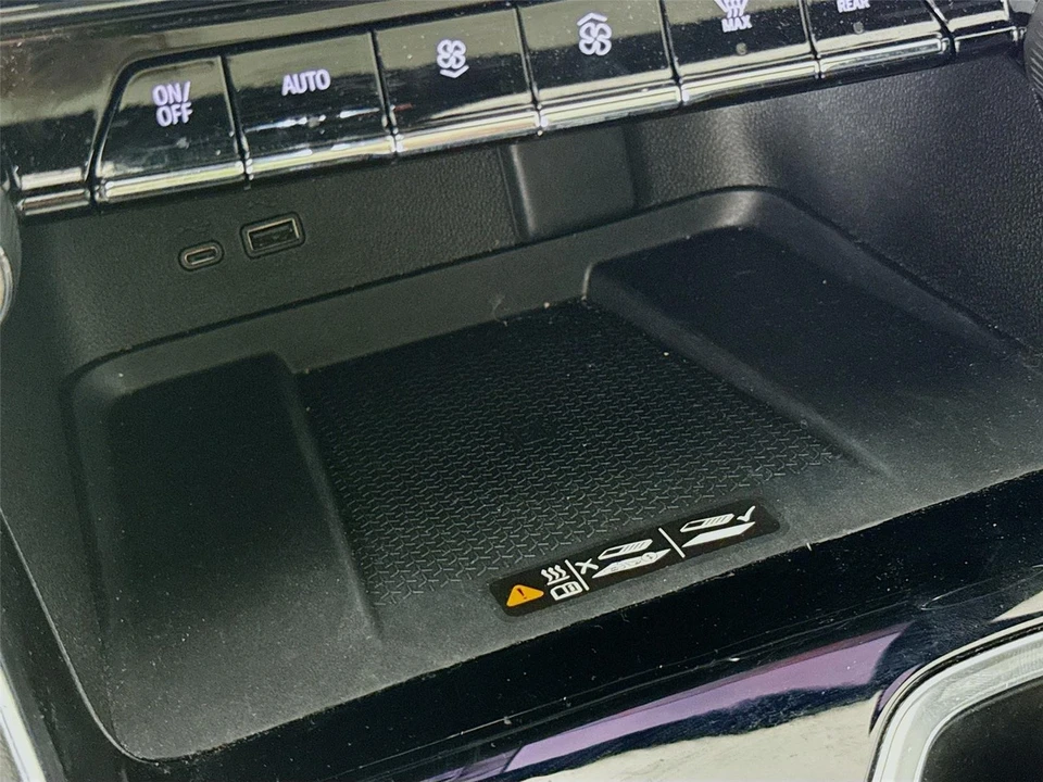 2024 Chevrolet Traverse - Image 16 of 21
