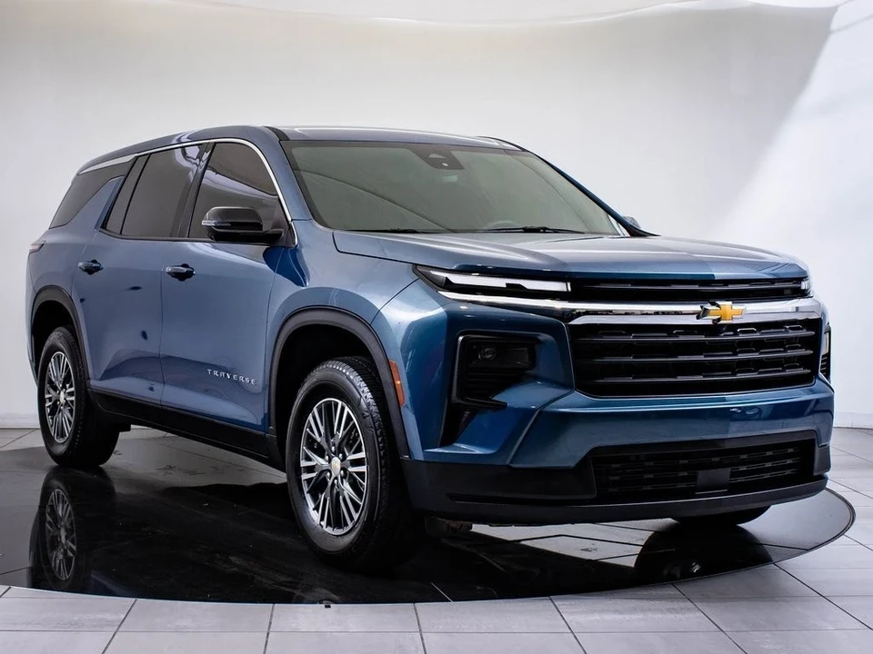 2024 Chevrolet Traverse - Image 12 of 21