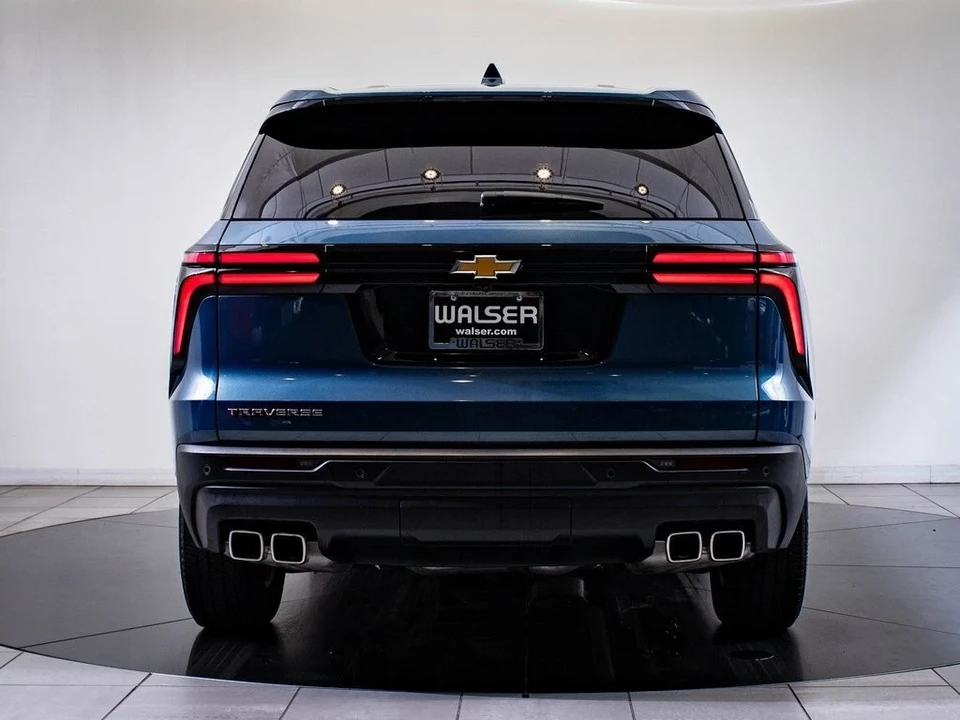 2024 Chevrolet Traverse - Image 9 of 21