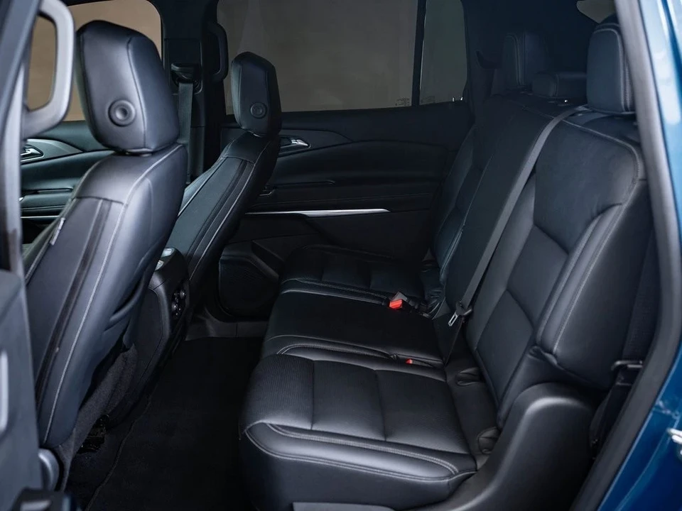 2024 Chevrolet Traverse - Image 20 of 21