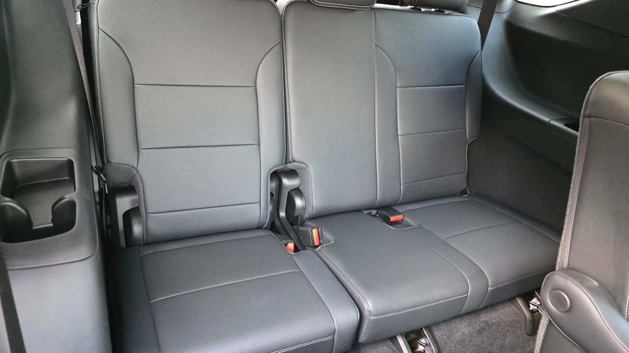 2024 Chevrolet Traverse - Image 18 of 21