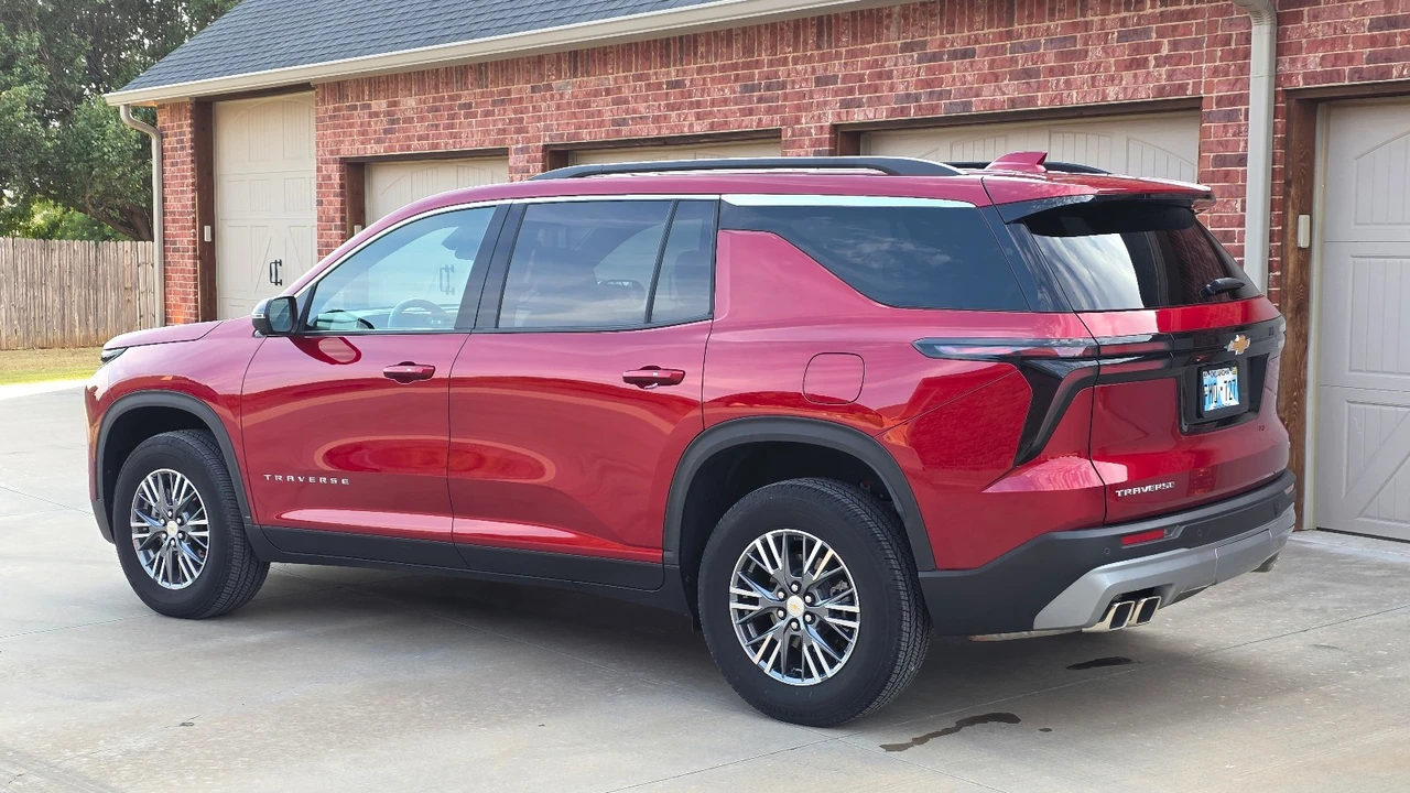 2024 Chevrolet Traverse - Image 6 of 21