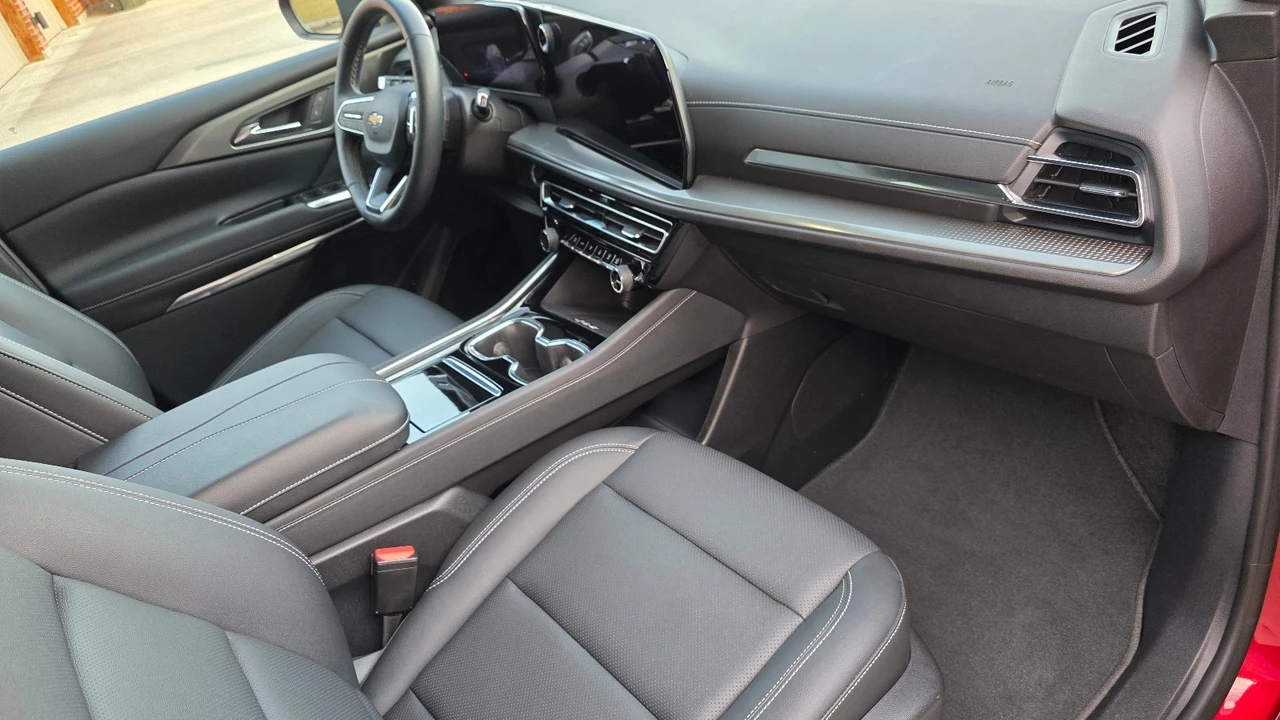 2024 Chevrolet Traverse - Image 13 of 21