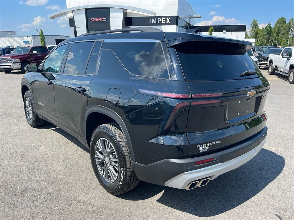 2024 Chevrolet Traverse - Image 3 of 12