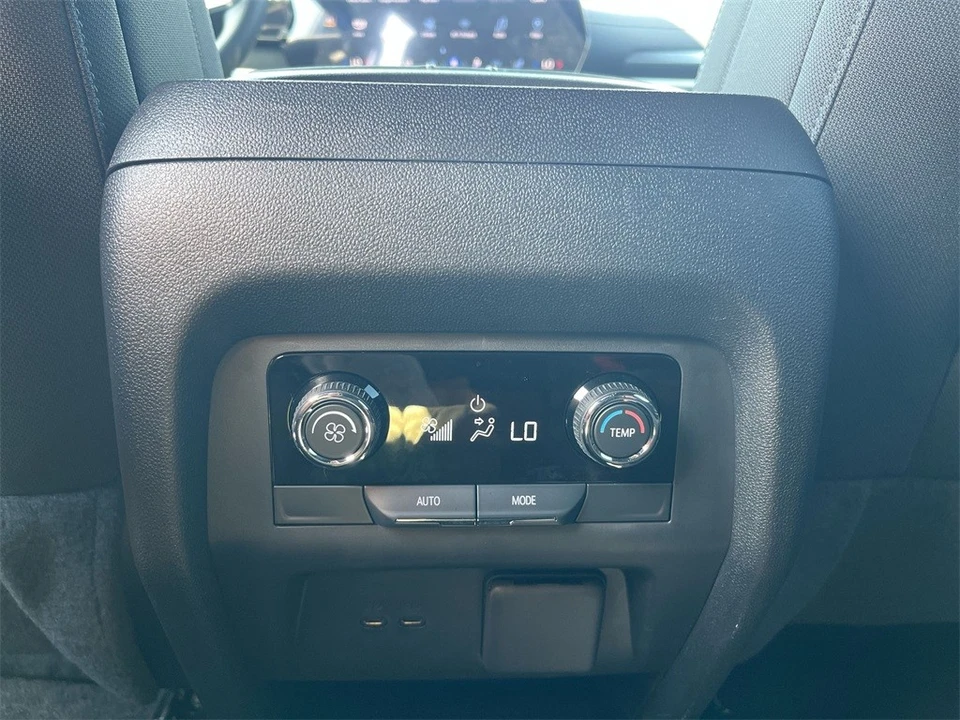 2024 Chevrolet Traverse - Image 12 of 12