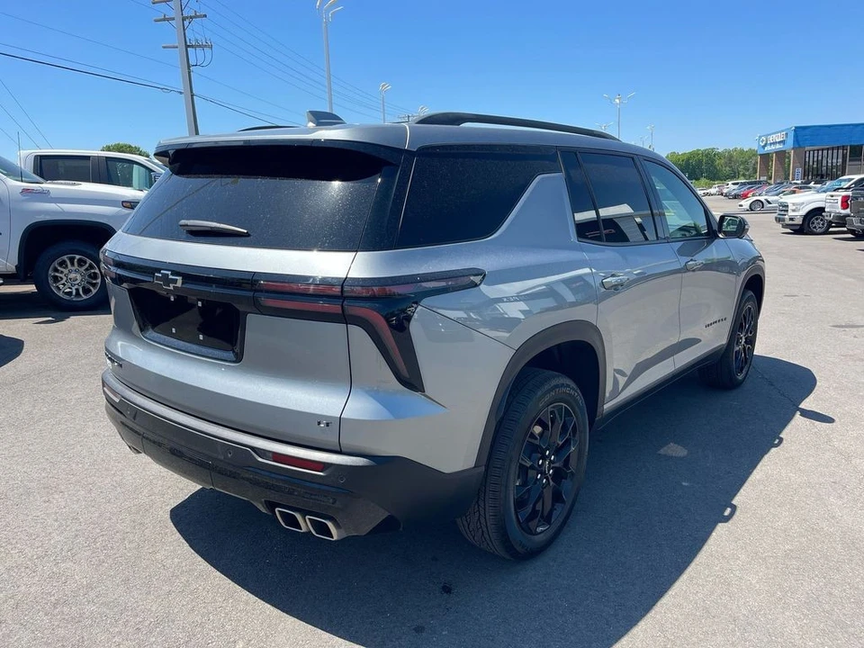 2024 Chevrolet Traverse - Image 5 of 12