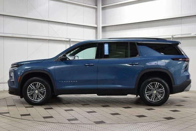 2024 Chevrolet Traverse - Image 4 of 12