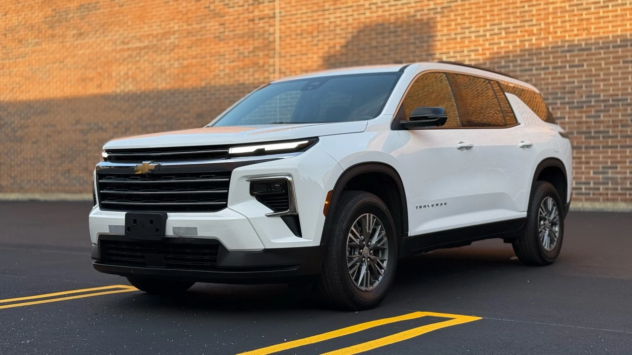 2024 Chevrolet Traverse - Image 3 of 21