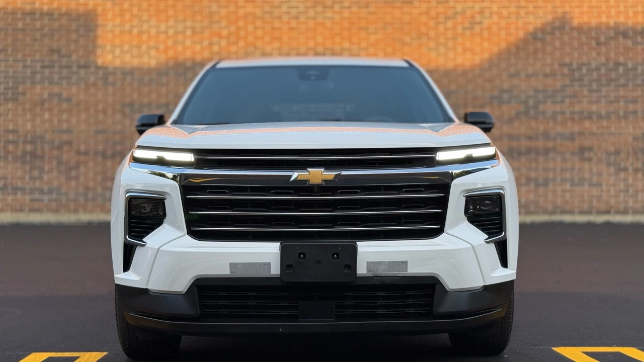 2024 Chevrolet Traverse - Image 2 of 21