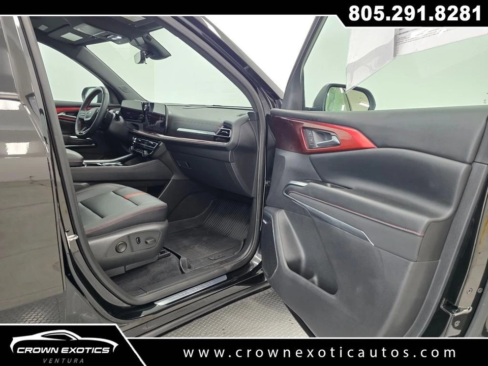 2024 Chevrolet Traverse - Image 12 of 12