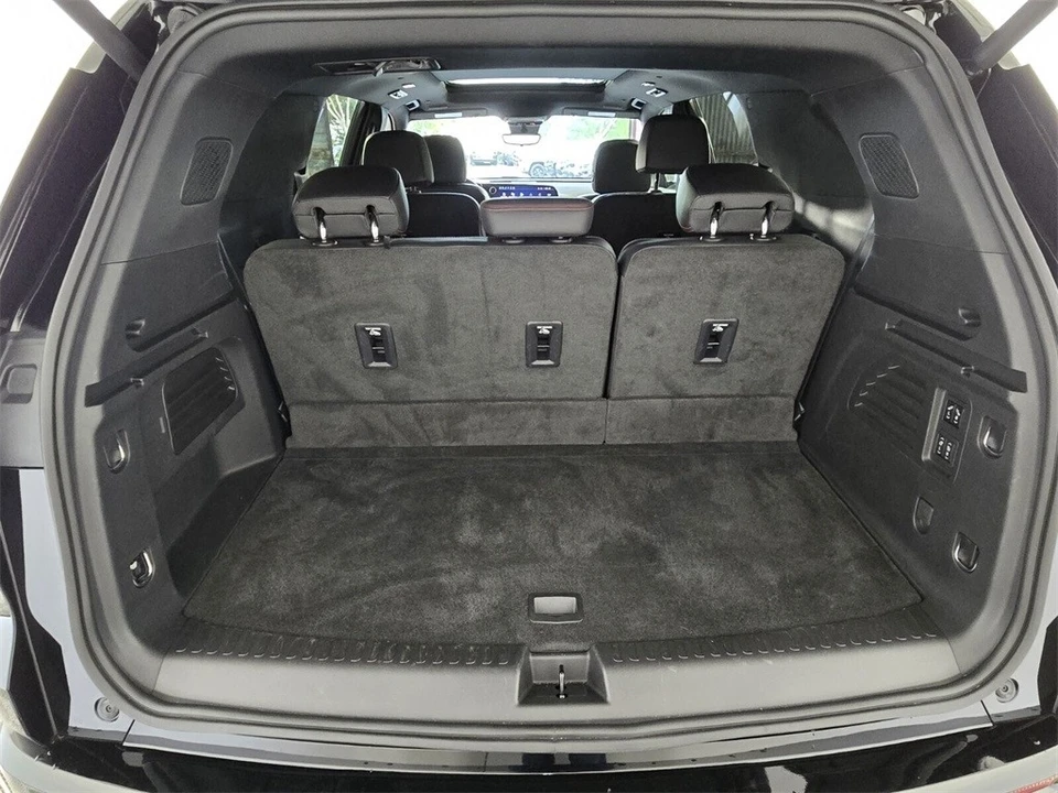 2024 Chevrolet Traverse - Image 13 of 21