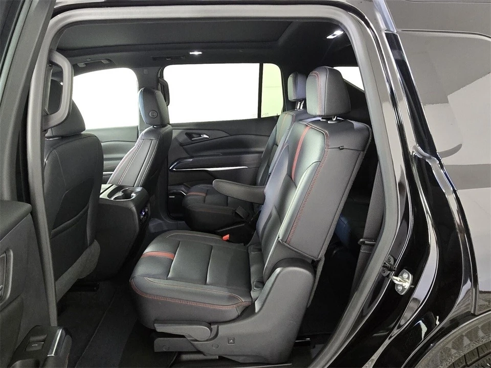 2024 Chevrolet Traverse - Image 8 of 21