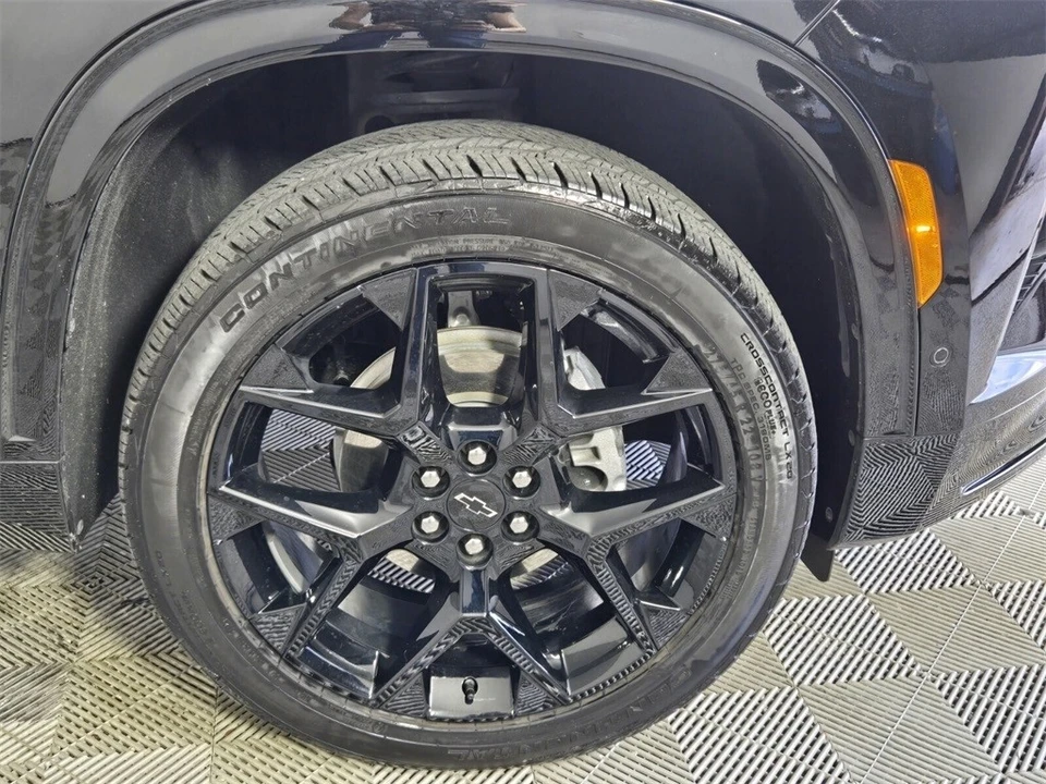 2024 Chevrolet Traverse - Image 17 of 21
