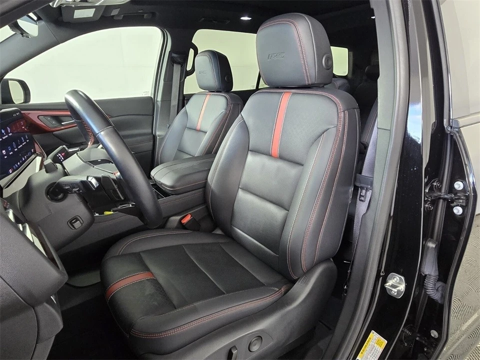 2024 Chevrolet Traverse - Image 6 of 12