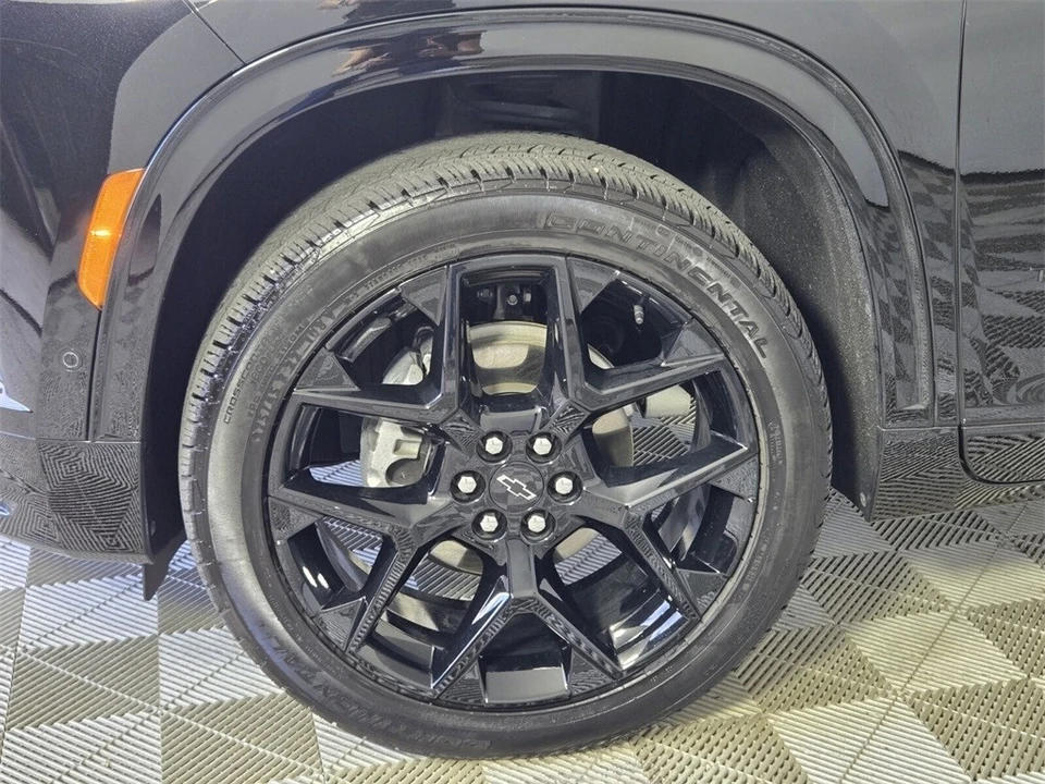 2024 Chevrolet Traverse - Image 5 of 12