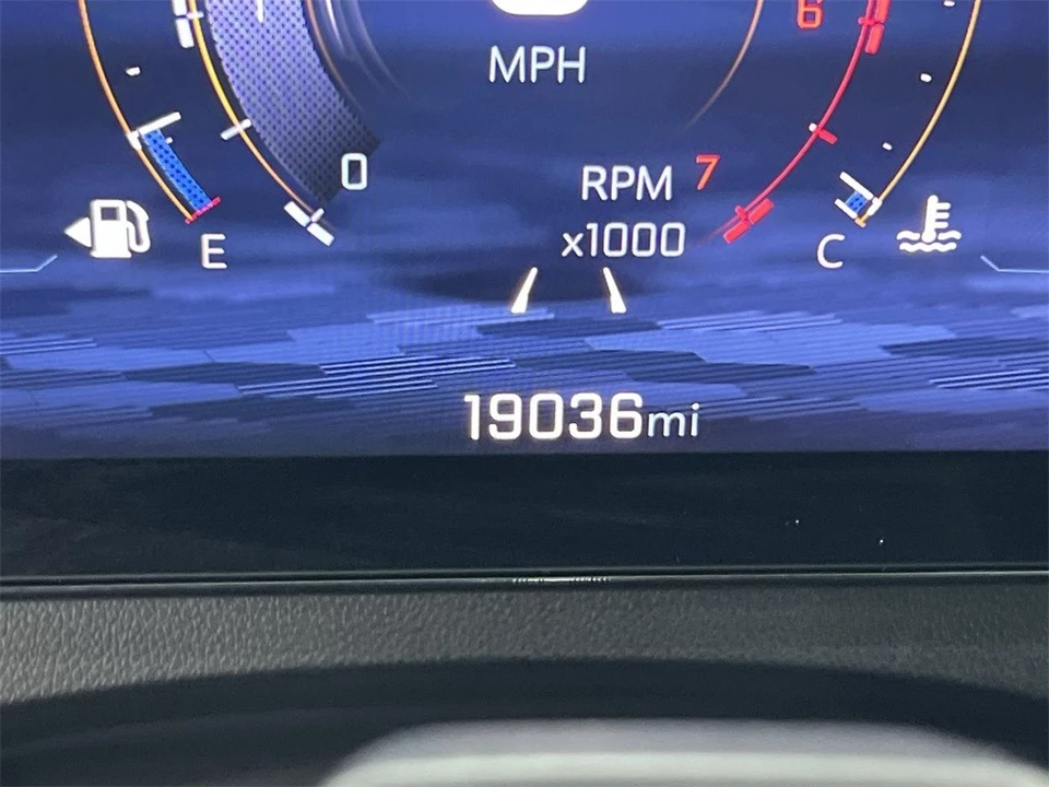 2024 Chevrolet Traverse - Image 11 of 12