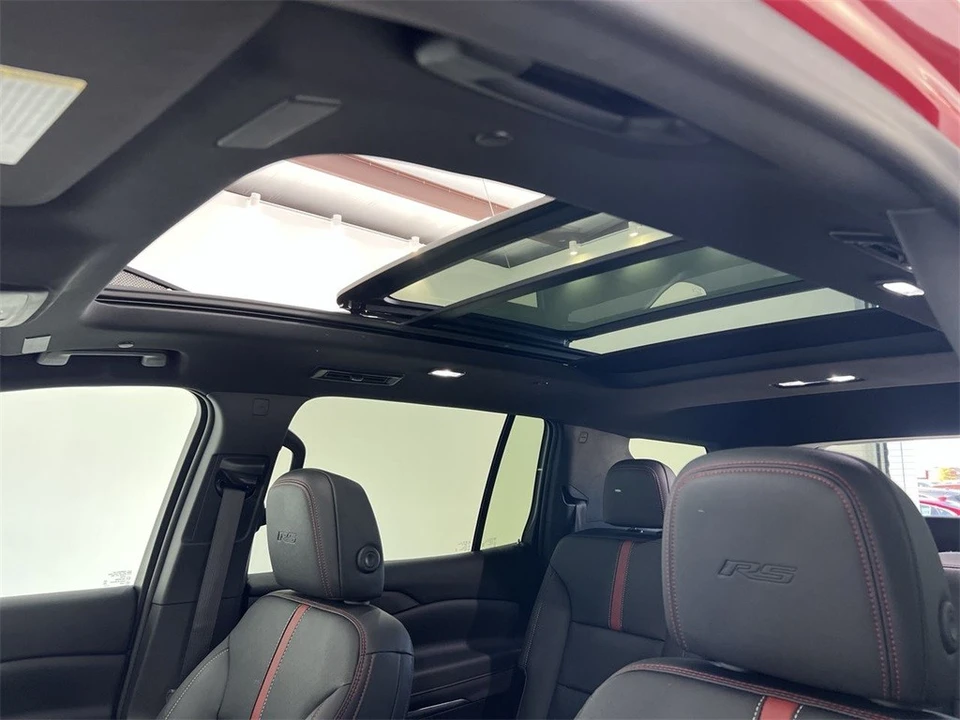 2024 Chevrolet Traverse - Image 18 of 21