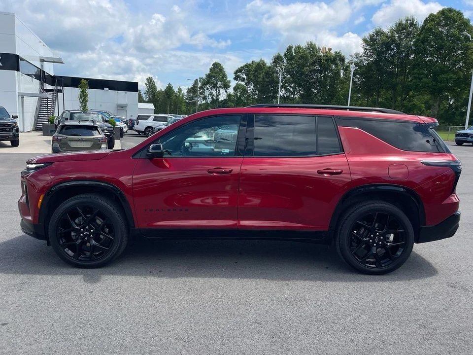 2024 Chevrolet Traverse - Image 2 of 21