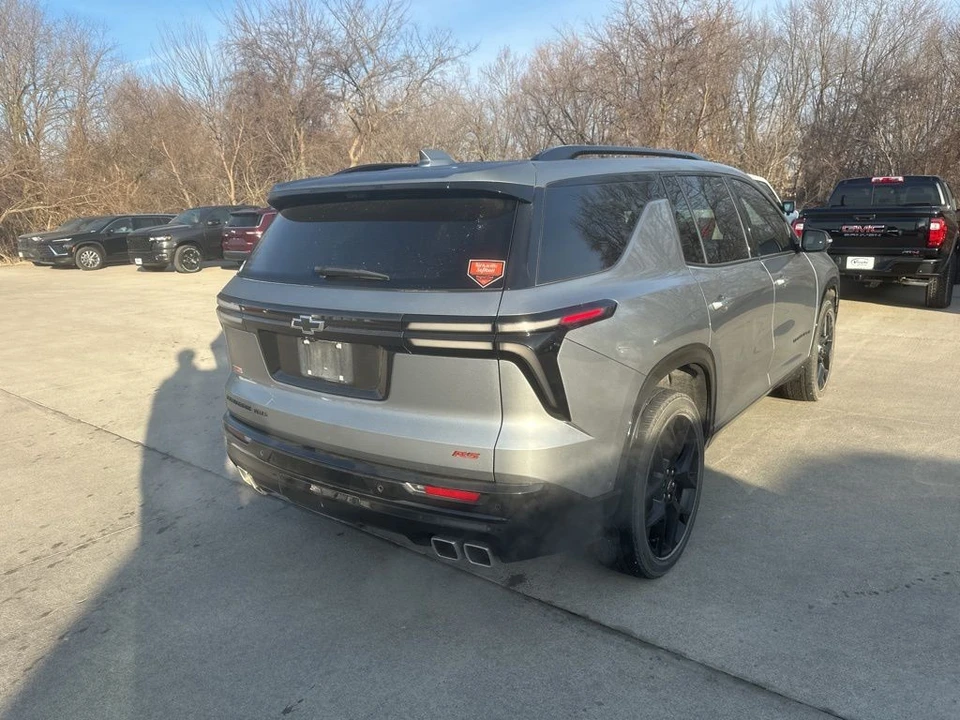 2024 Chevrolet Traverse - Image 7 of 12