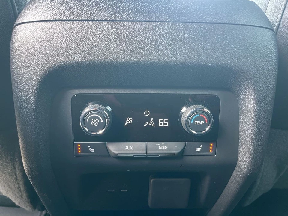 2024 Chevrolet Traverse - Image 14 of 21