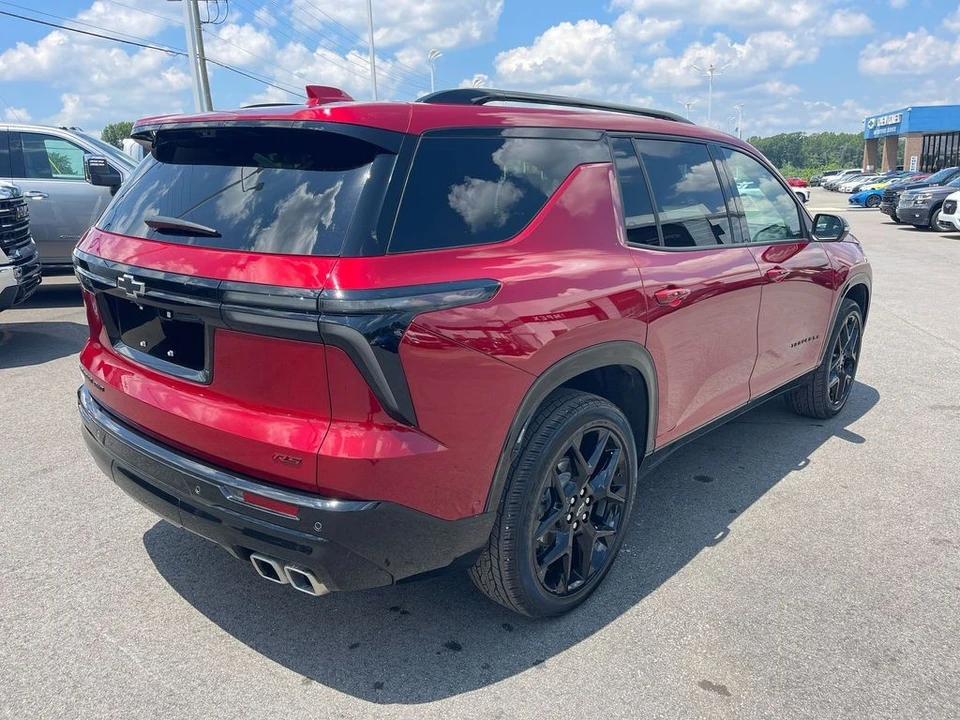 2024 Chevrolet Traverse - Image 5 of 12