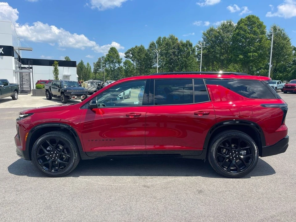 2024 Chevrolet Traverse - Image 2 of 21
