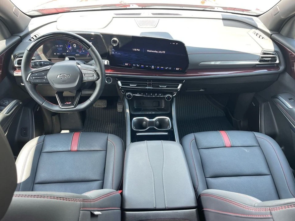 2024 Chevrolet Traverse - Image 15 of 21