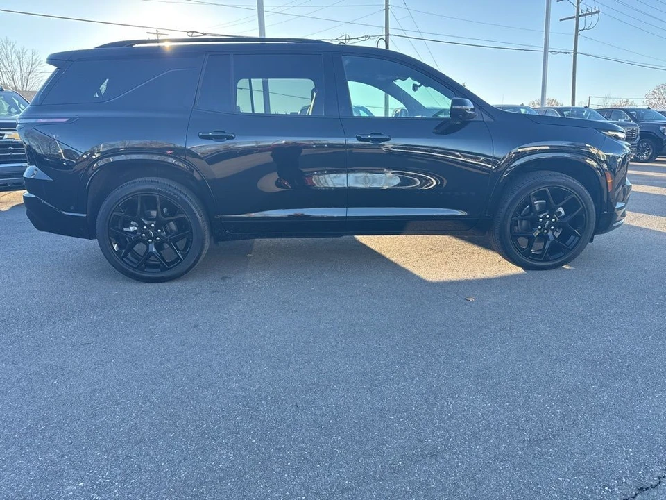 2024 Chevrolet Traverse - Image 6 of 12