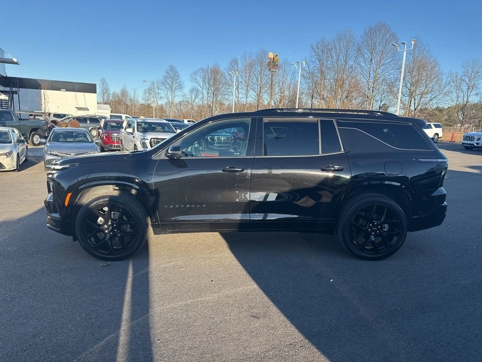 2024 Chevrolet Traverse - Image 2 of 12