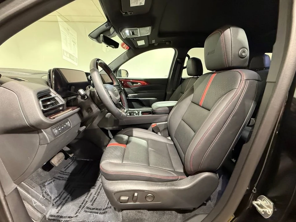2024 Chevrolet Traverse - Image 13 of 21