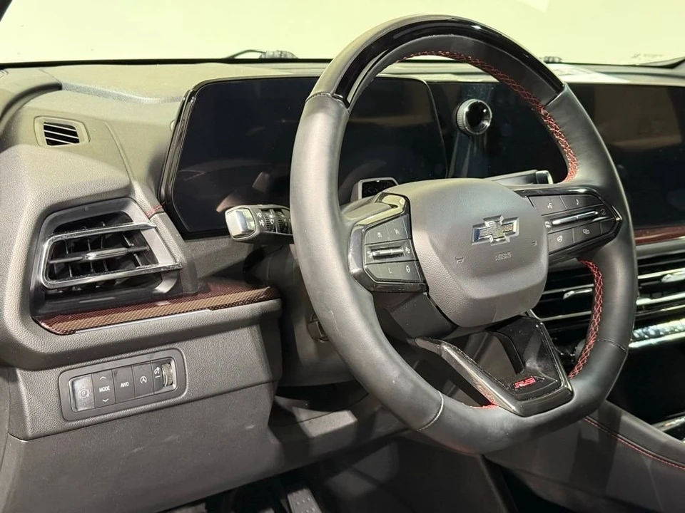2024 Chevrolet Traverse - Image 17 of 21