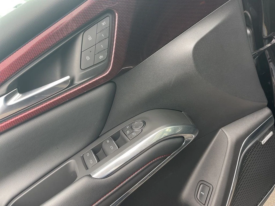 2024 Chevrolet Traverse - Image 11 of 12