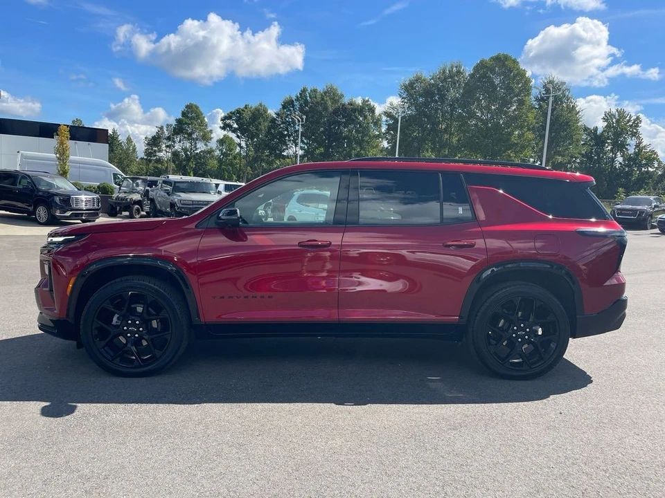 2024 Chevrolet Traverse - Image 2 of 12