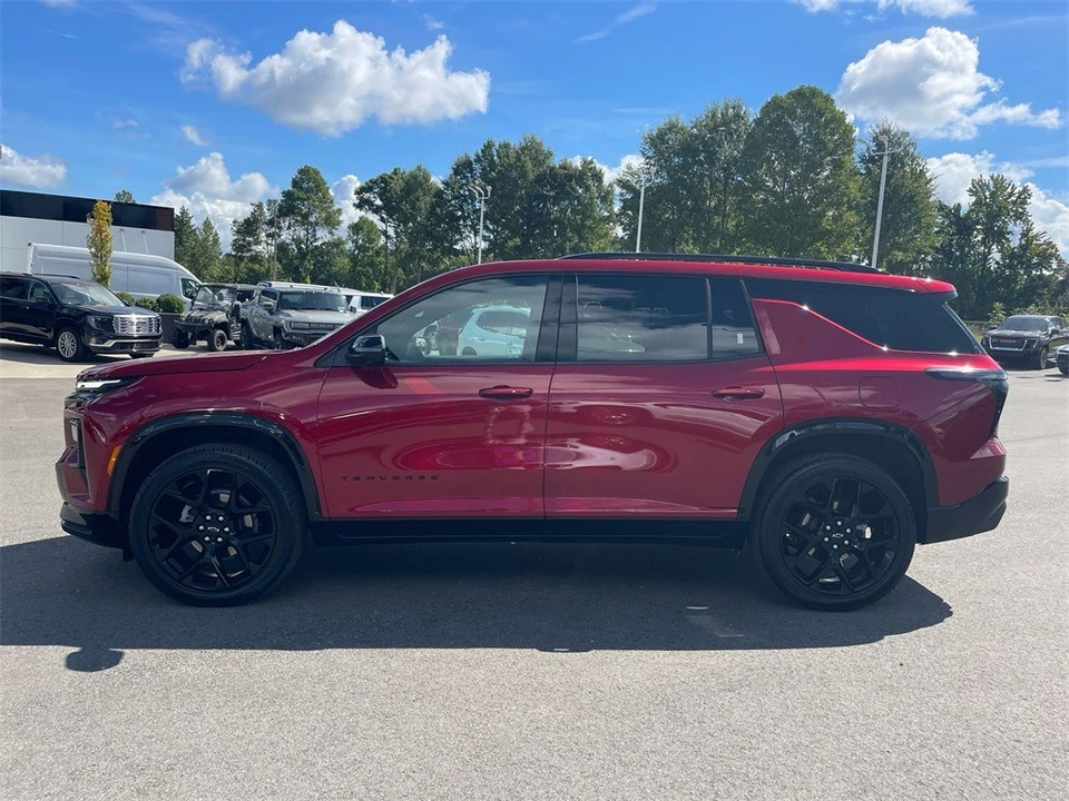 2024 Chevrolet Traverse - Image 2 of 12