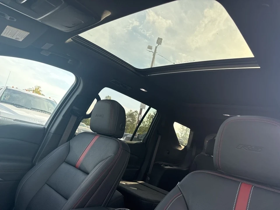 2024 Chevrolet Traverse - Image 6 of 7