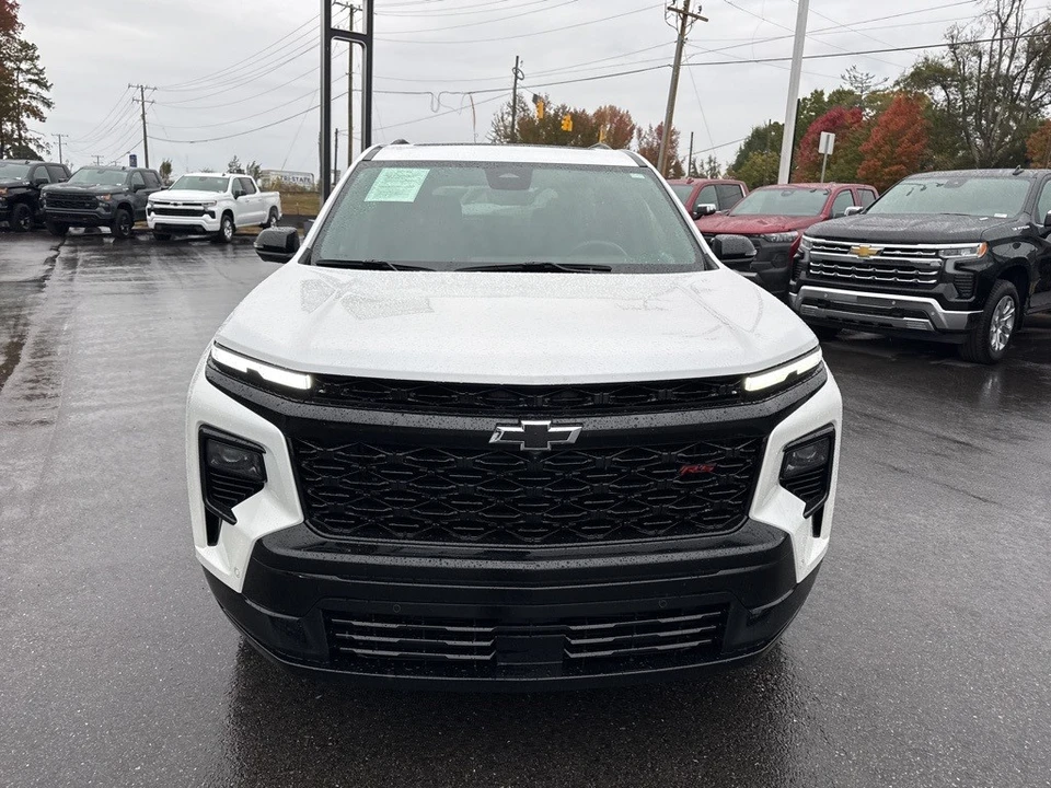2024 Chevrolet Traverse - Image 8 of 12