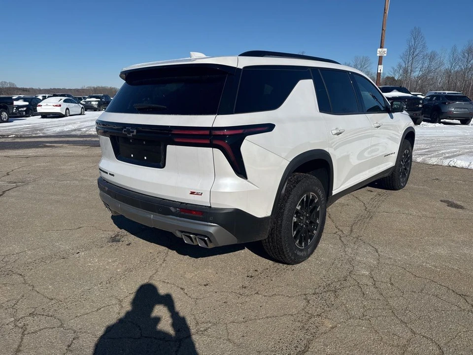 2024 Chevrolet Traverse - Image 3 of 6