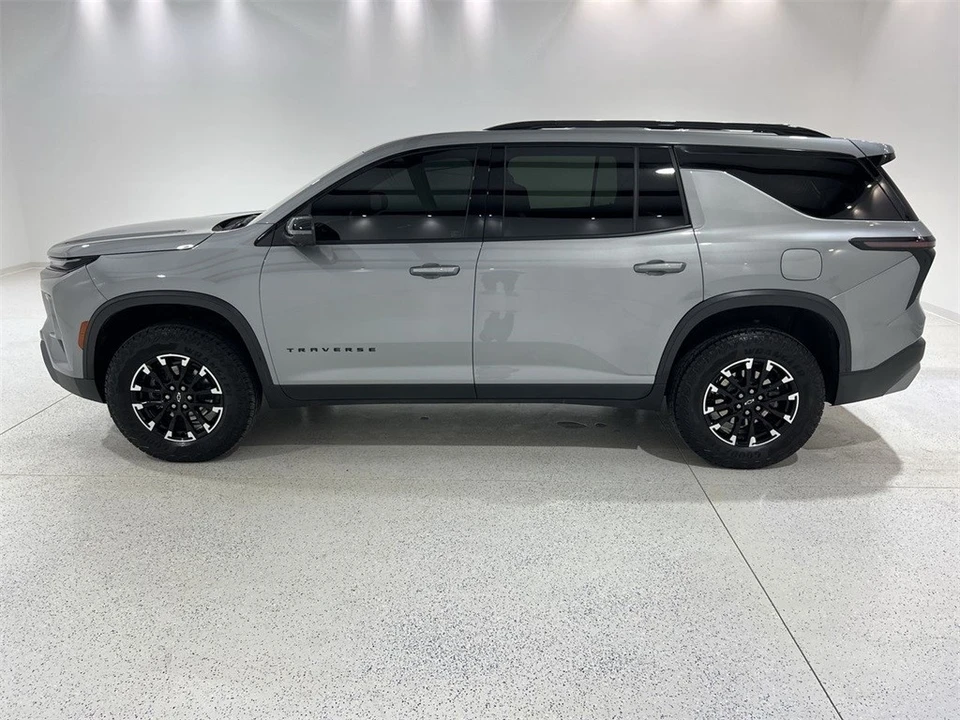 2024 Chevrolet Traverse - Image 5 of 21