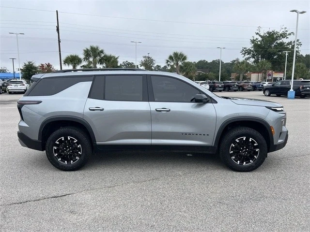 2024 Chevrolet Traverse - Image 9 of 21