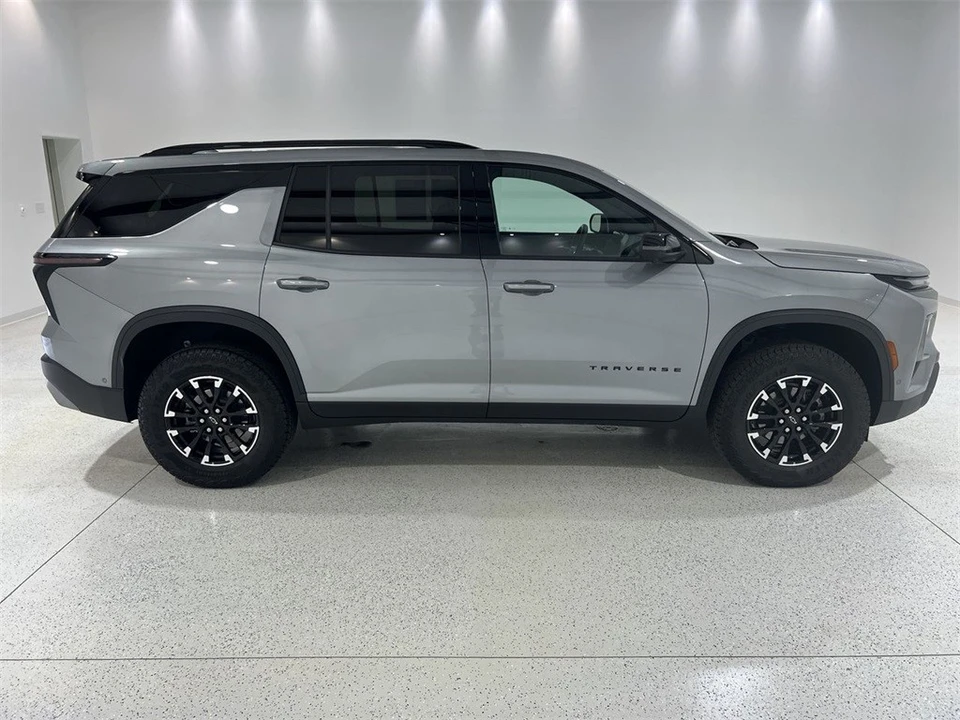 2024 Chevrolet Traverse - Image 6 of 12